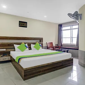 *** Hotel Treebo Darwesh Residency India