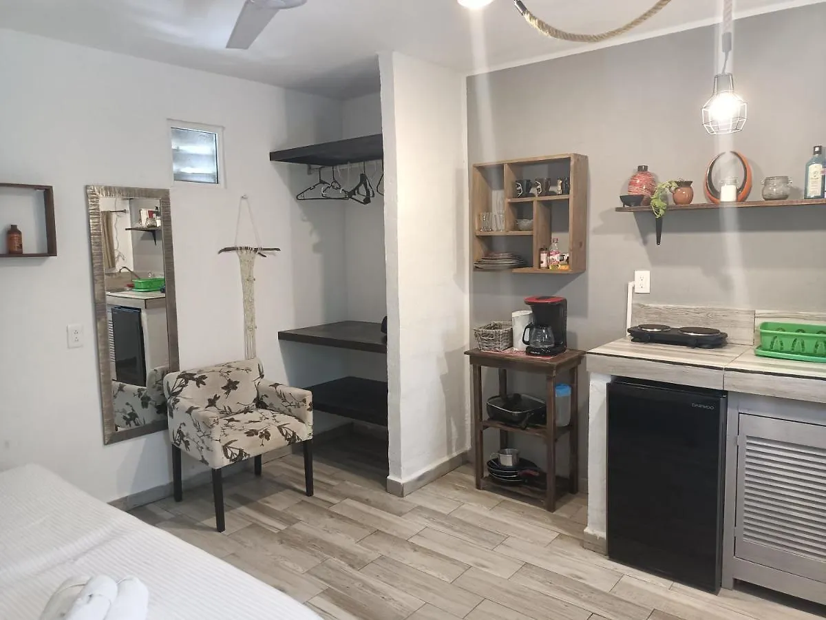 *** Guest house Kika Studios Playa del Carmen Mexico
